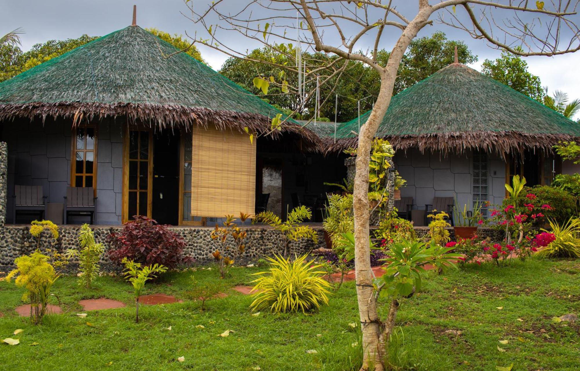 Rhenmart-Inn Siquijor Exterior photo